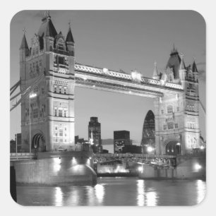 Black White London Torn Bridge Fyrkantigt Klistermärke