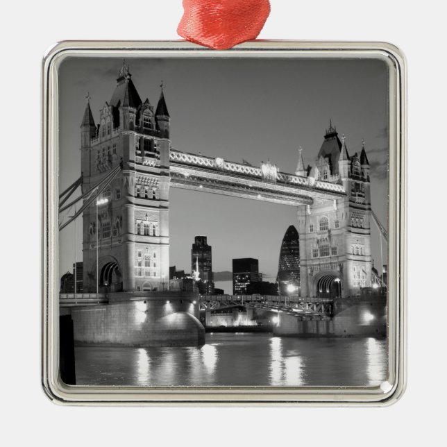 Black White London Torn Bridge Julgransprydnad Metall (Framsidan)
