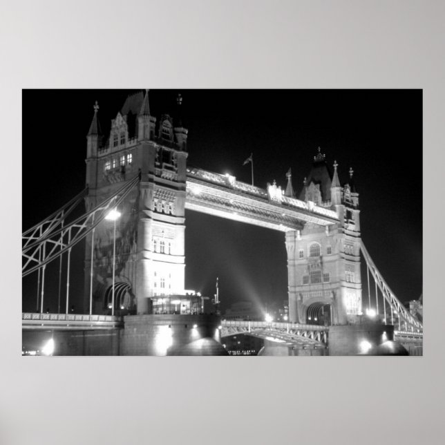 Black White London Torn Bridge Poster (Framsidan)