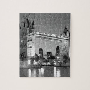 Black White London Torn Bridge Pussel