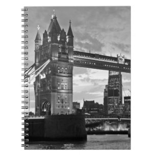 Black White London Torn Bridge UK Travel Anteckningsbok Med Spiral