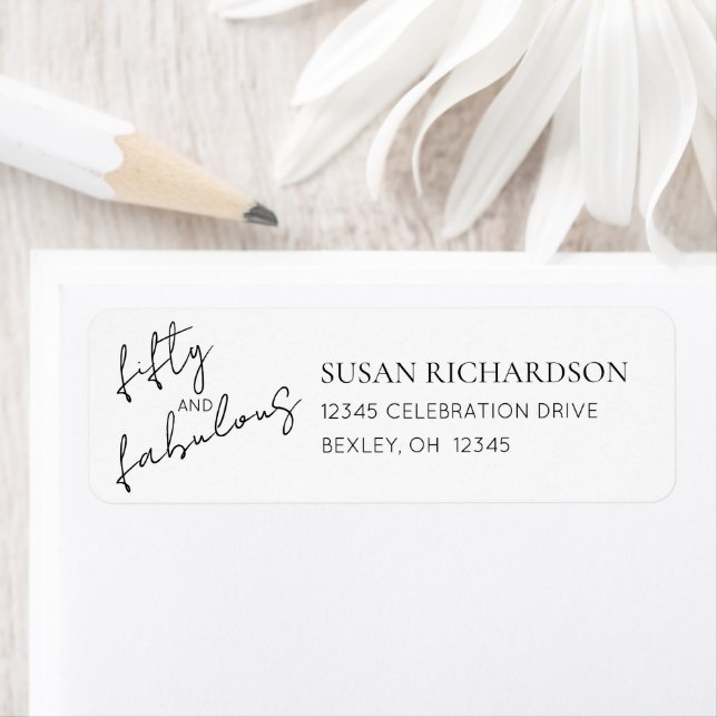 Black White Minimal Fifty and Fabulous Address Returadress Etikett (Insitu)