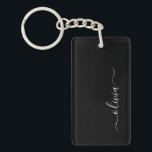Black White Modern Minimalist Elegant Monogram Nyckelring<br><div class="desc">Vi presenterar vår moderna svartvita, minimalistiska monogramsamling: Enkelhet och sofistikering med våra minimalistiska utformningar, böjda för att sakta lyfta upp stil. Den här samlingen är skapad med ett stort öga för modern estetik och har en elegant svart och vit design som förstärks av monogram för personlig. Från chic till mångsidiga...</div>