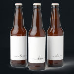 Black White Modern Script Girly Monogram Namn Ölflaska Etikett<br><div class="desc">Svart och vitt,  enkelt skript Monogram Namn Beer Flaska-etikett. Det gör perfekten söt 16-årsjubileum,  bröllop,  möhippa,  årsdag,  babydusch eller bachelorette-fest för någon som glam lyxen och chic stilar i kärlek.</div>