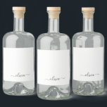 Black White Modern Script Girly Monogram Namn Spritflaskor Etikett<br><div class="desc">Svart och vitt monogram Namn Liquor (Vodka,  Whiskey,  Gin,  Rum) Flaska-etikett. Det gör perfekten söt 16-årsjubileum,  bröllop,  möhippa,  årsdag,  babydusch eller bachelorette-fest för någon som glam lyxen och chic stilar i kärlek.</div>