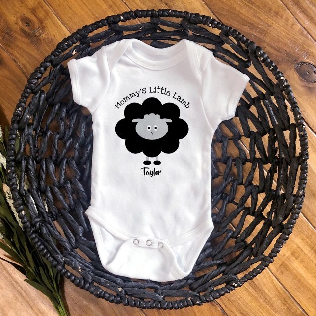 Black White Mommys Little Lamb Kön Neutral Cute T Shirt (Skapare uppladdad)