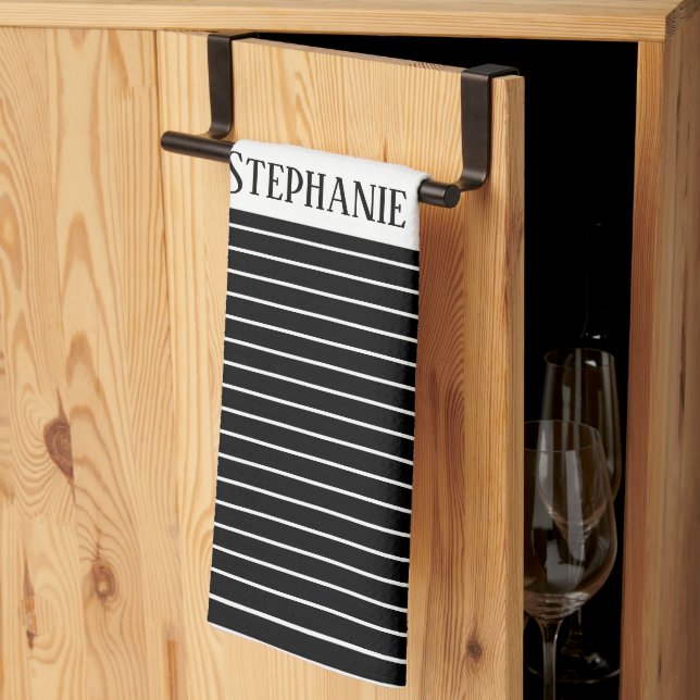 Black White Monogram Camouflage Rand Mönster Kökshandduk (Thirds Fold)