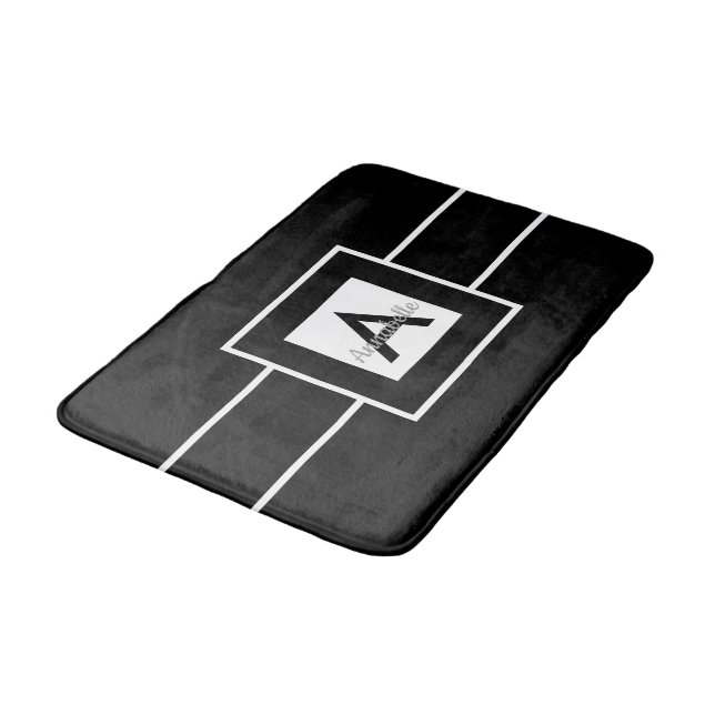 Black White Monogram Personlig Badrumsmatta (Vinklad)