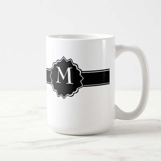 Black White Monogrammed Kaffemugg (Höger)