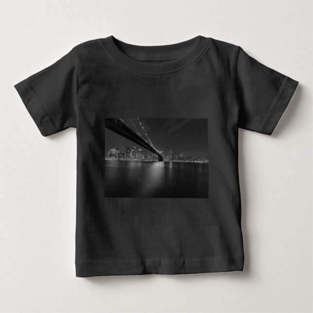 Black White New York City Skyline Tee (Framsida)