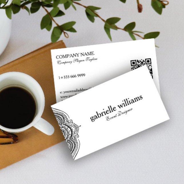 Black White Paisley Mandala QR Code Visitkort (Skapare uppladdad)