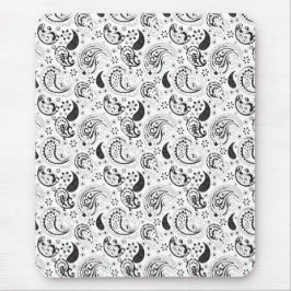 Black & White Paisley Pattern –Elegant Textile Art Musmatta