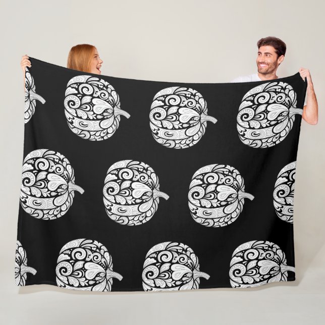 Black & White Paisley Pumpkin Fleece Blanket (På plats)