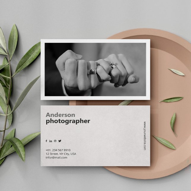 Black & White Photographer Minimalist Professional Visitkort (Skapare uppladdad)