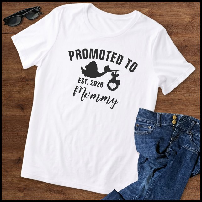 Black & White Promoted To Mommy 2026 T Shirt (Skapare uppladdad)