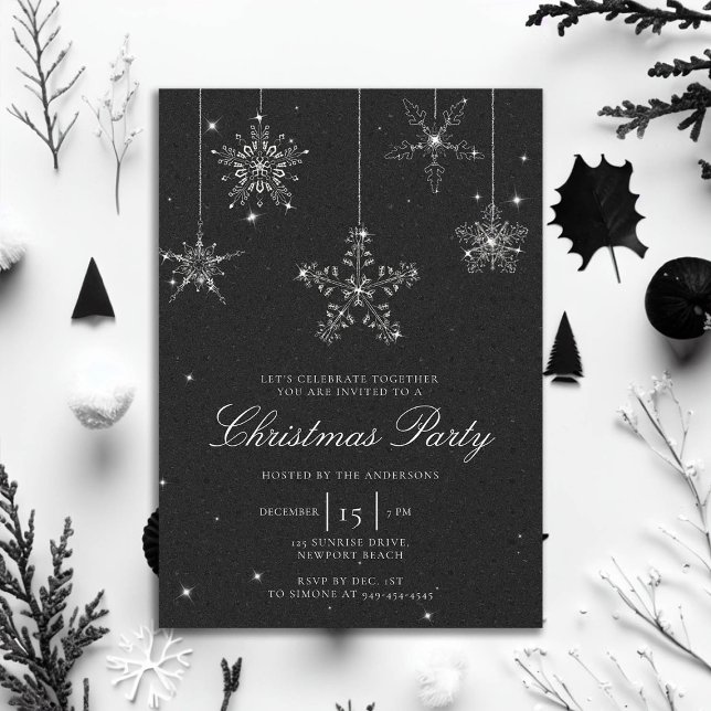 Black White Rhinestone Snowflake Glitter jul Inbjudningar (rhinestones glitter christmas party invitation elegant black white modern minimalist classy stylish )