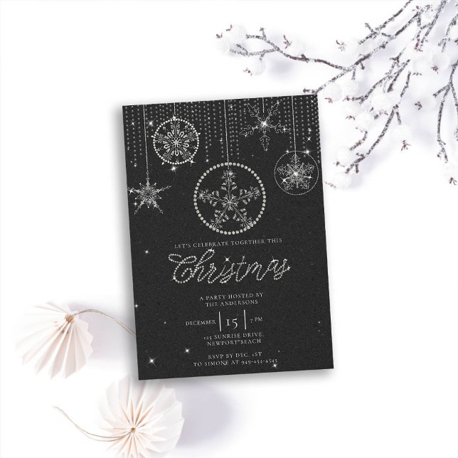 Black White Rhinestones Glitter Elegant jul Inbjudningar (rhinestones glitter christmas party invitation baubles snowflakes formal black white elegant classy )