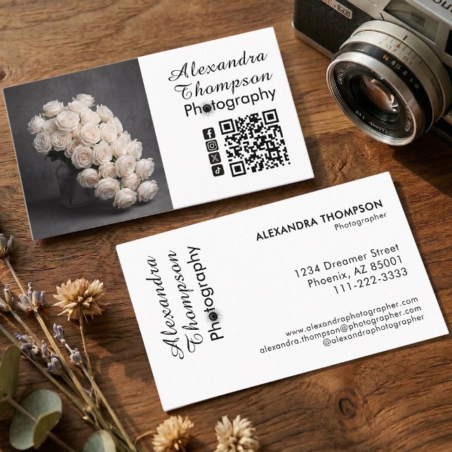 Black White Script Photo Photographer Business Visitkort (Skapare uppladdad)