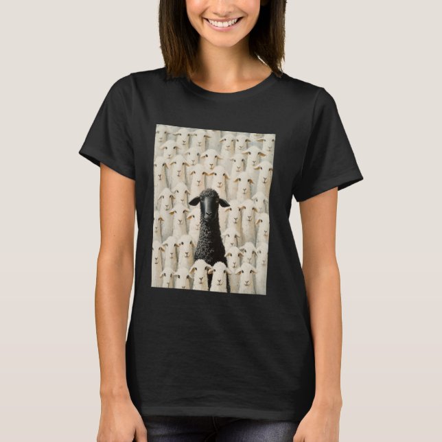 Black White Sheep T Shirt (Framsida)