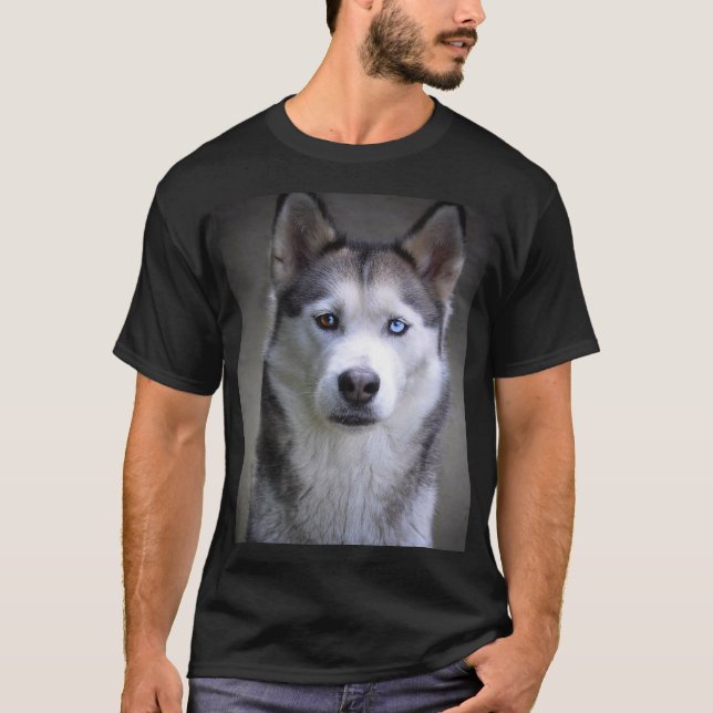 Black white Siberian Husky dog face T Shirt (Framsida)