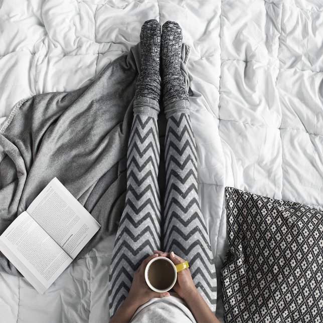 Black White Silver Glitter Chevron Zigzag Mönster Leggings (Skapare uppladdad)