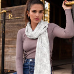 Black White Spider Web Pattern Halloween Sjal<br><div class="desc">Black White Spider Web Pattern Halloween Scarf</div>