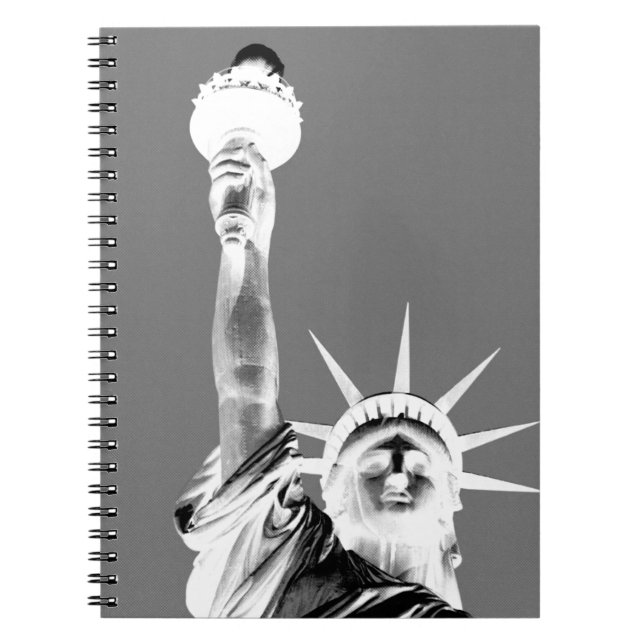 Black & White Statueof Liberty New York City Anteckningsbok Med Spiral (Framsidan)