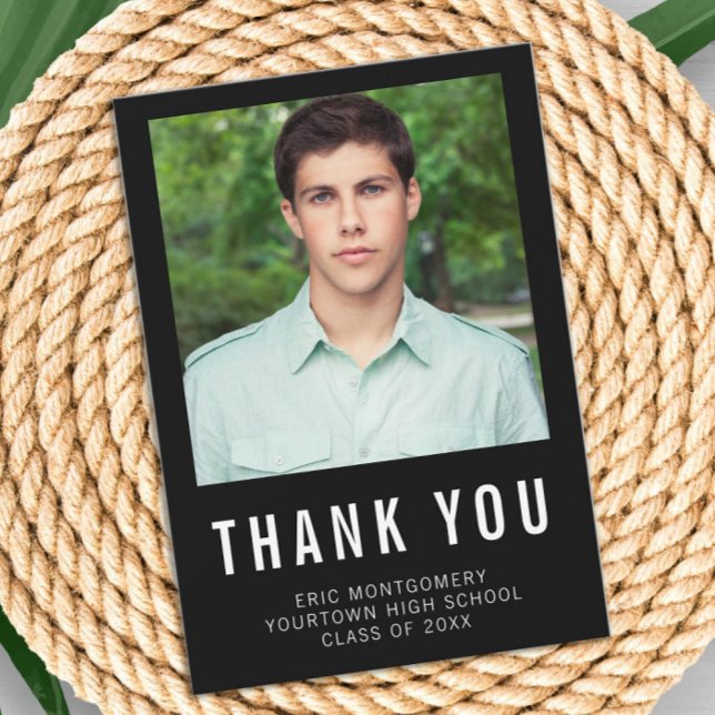 Black White Studenten Tack Photo Kort (Black and white graduation photo "Thank you" card )