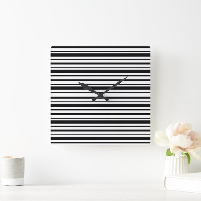 Black & White Uneven Rand Fyrkantig Klocka (Hem)