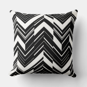 Black/ White Zig Zag Pillow Kudde