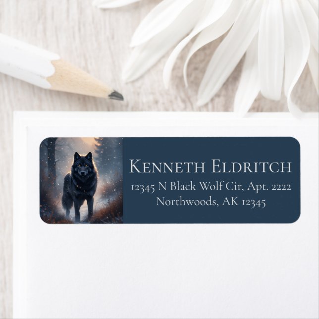Black Wolf North Woodland Snowy Forest Returadress Etikett (Insitu)