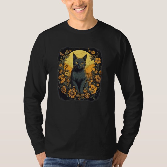 black yellow cat portrait with wild flowers and mo t shirt (Framsida)