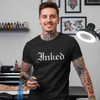 Bläckad gotisk teckensnitt för tatueringsälskare t shirt
