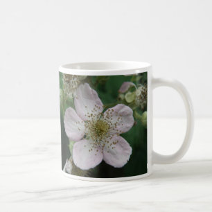 Blackberry Flower Macro Mugg