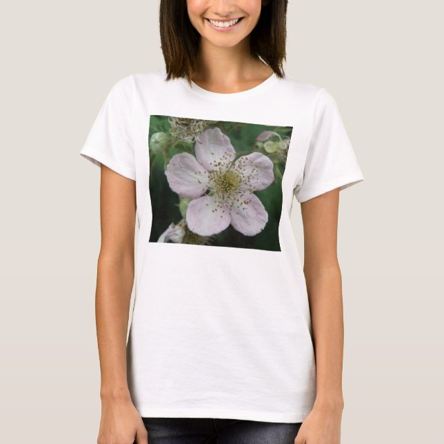Blackberry Flower Makro Dam T Shirt (Framsida)