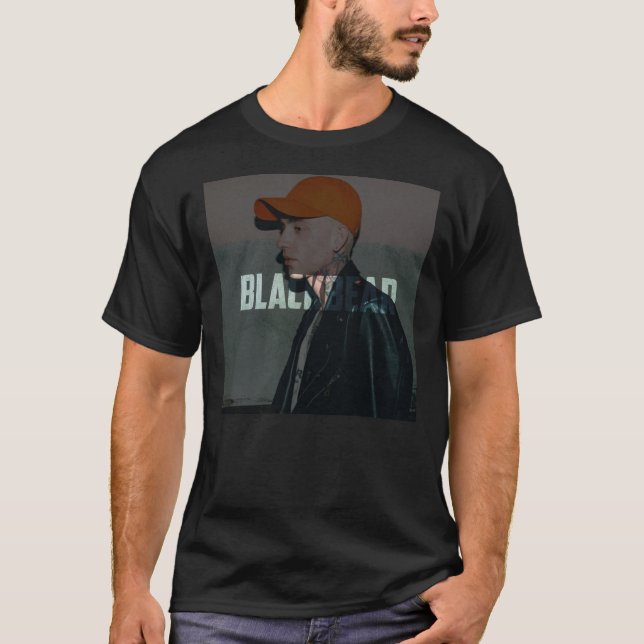 BlackbjörEssential  T Shirt (Framsida)