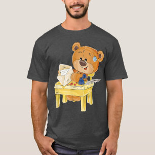 Bläckbrun björn sitta på en stol t shirt