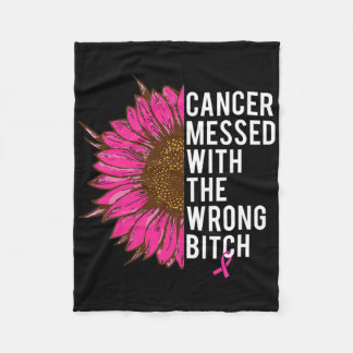 Bläcket med fel meddelande om bröstcancer rosa fleecefilt