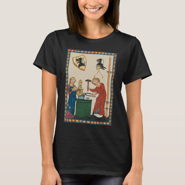 Blacksmith Forging Helmet Medieval Art T Shirt (Framsida)