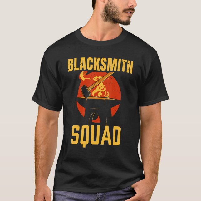 Blacksmith Squad Blacksmithing Job T Shirt (Framsida)