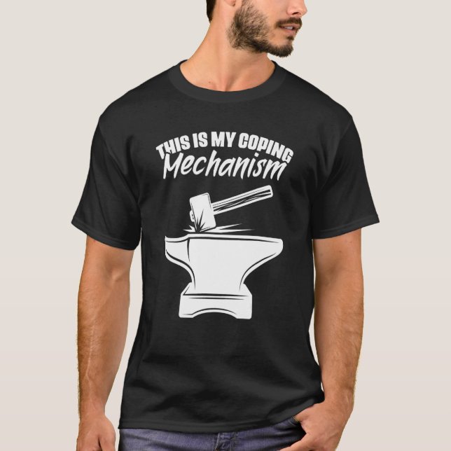 Blacksmithing Anvil Hammer Forging Metalworking Bl T Shirt (Framsida)
