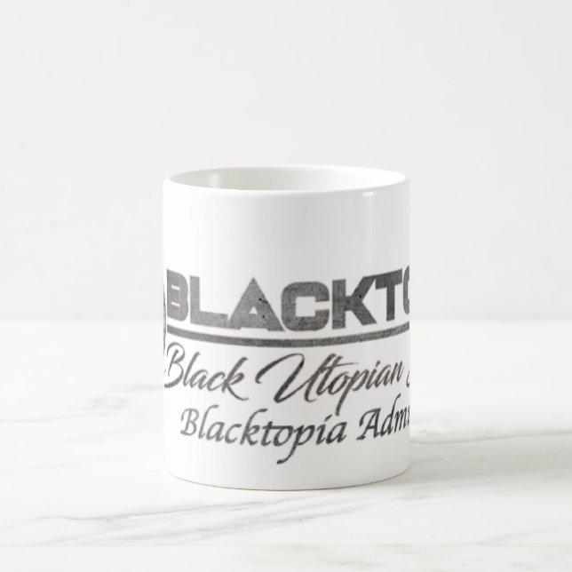 Blacktopi Ida Mugg (Center)