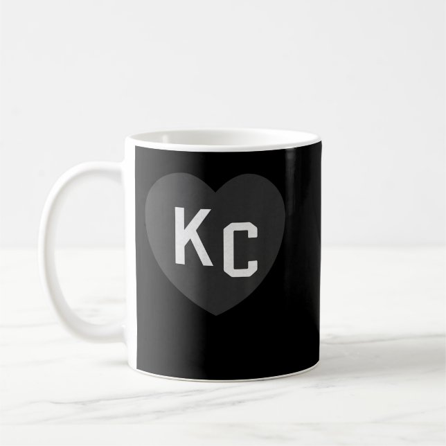 BlackWhite KC 2 Brev Kc Kärlek Kc Heart KC (Kansas Kaffemugg (Vänster)