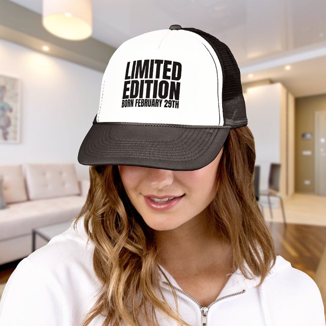 Bladår födelsedag Born februari 29 Bladdag Keps (Leap into style with our Leap Day cap – the perfect accessory to celebrate the extra day with flair!)