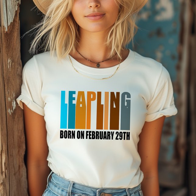 Bladår födelsedag Born februari 29 Leapling T Shirt (Celebrate Leap Day in style with our exclusive T-shirt, marking the once-in-four-years occasion.)