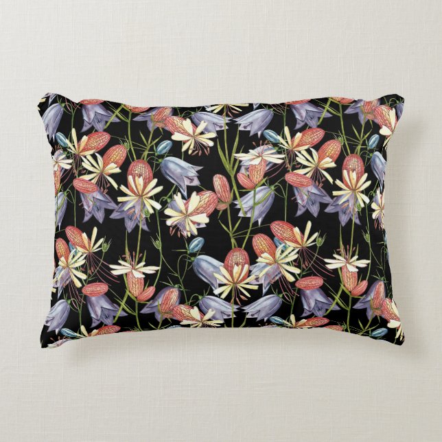 Bladder Campion Klockor: Blommigten Vattenfärg Prydnadskudde (Framsidan)