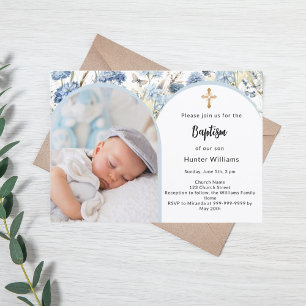 Blåfärgad blommigt fotoarch-pojke kor Baptism Inbjudningar