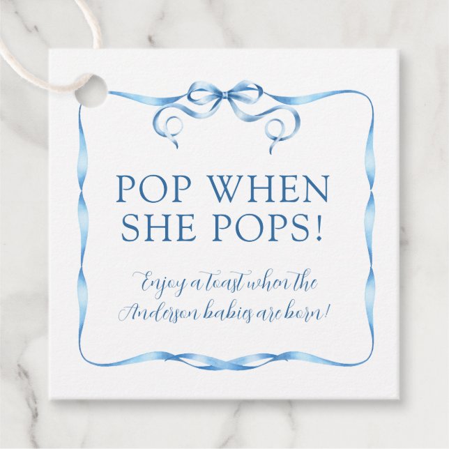 Blåfärgad vattenfärgspets när hon hoppar gåvor etiketter (Framsida)