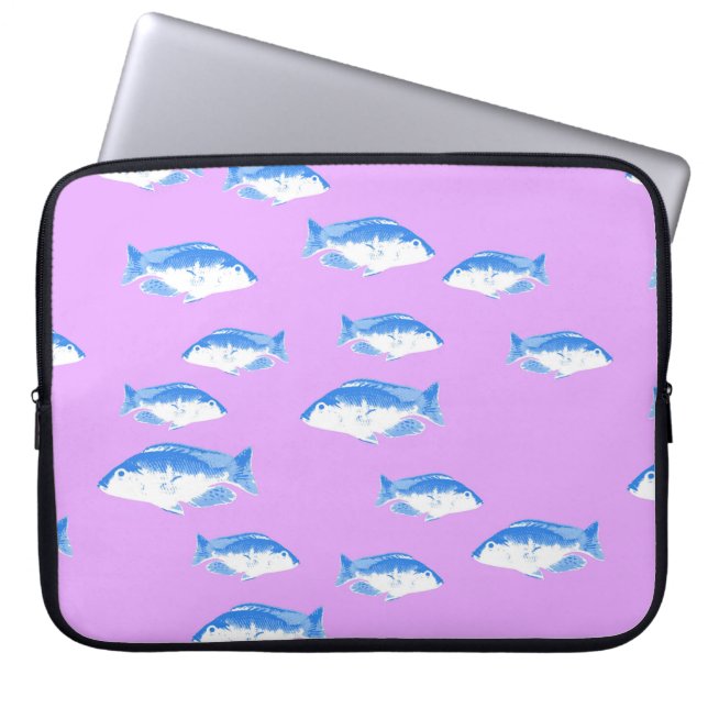 Blåfisk i lilax laptop fodral (Framsidan)