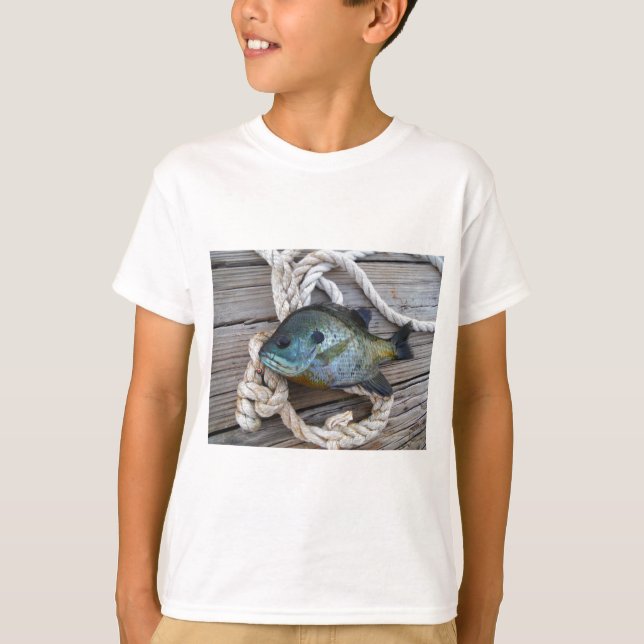 Blåfisk på kaj och rep t-shirt (Framsida)